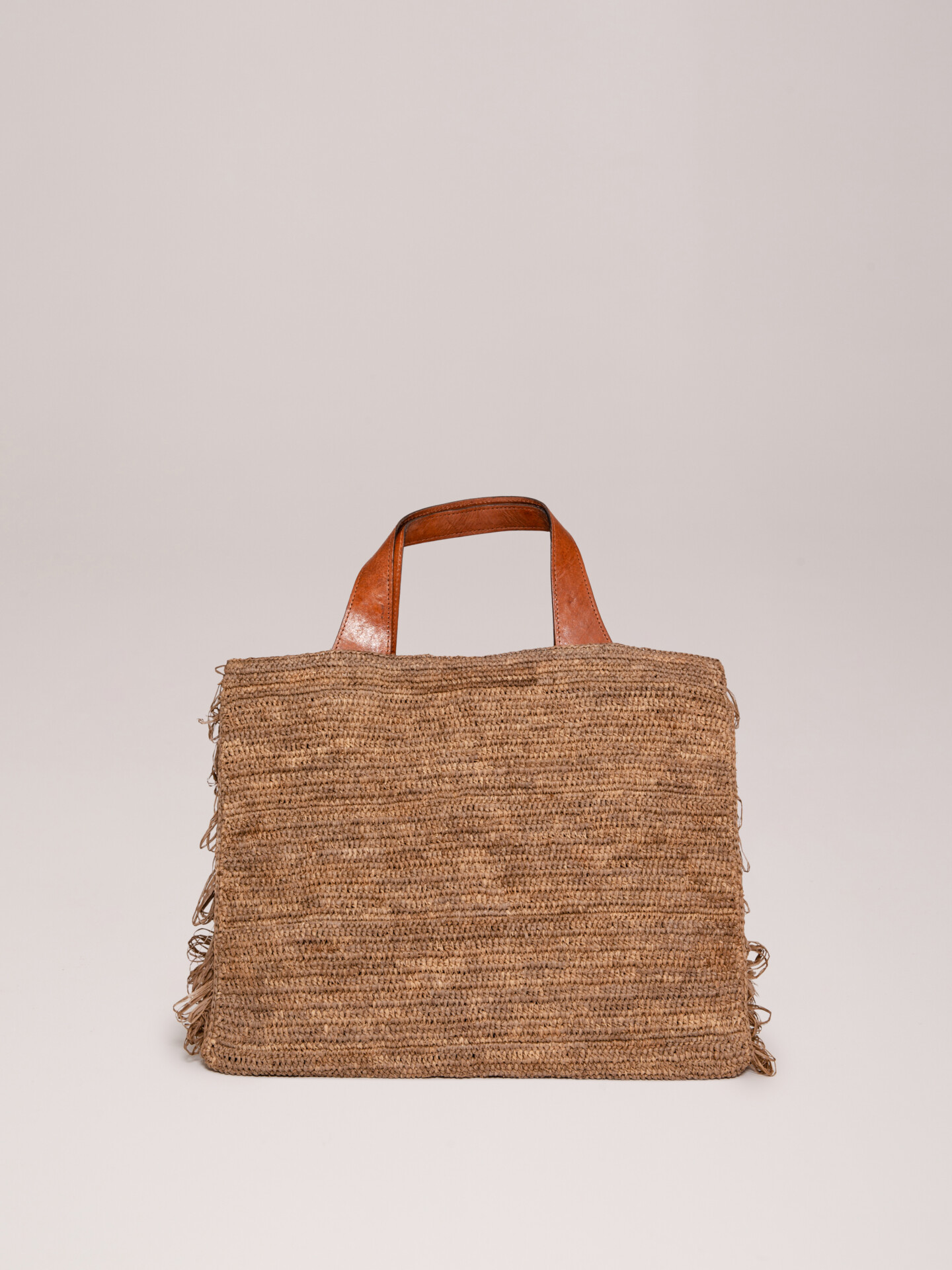 Detailansicht von Handtasche aus Naturbast von IBELIV