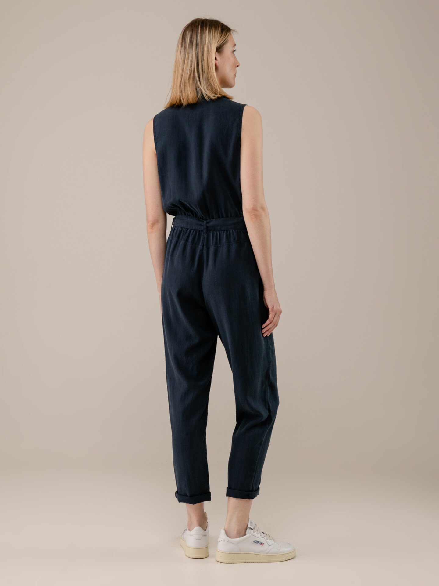 Detailansicht von Langer Jumpsuit von BELLA DAHL