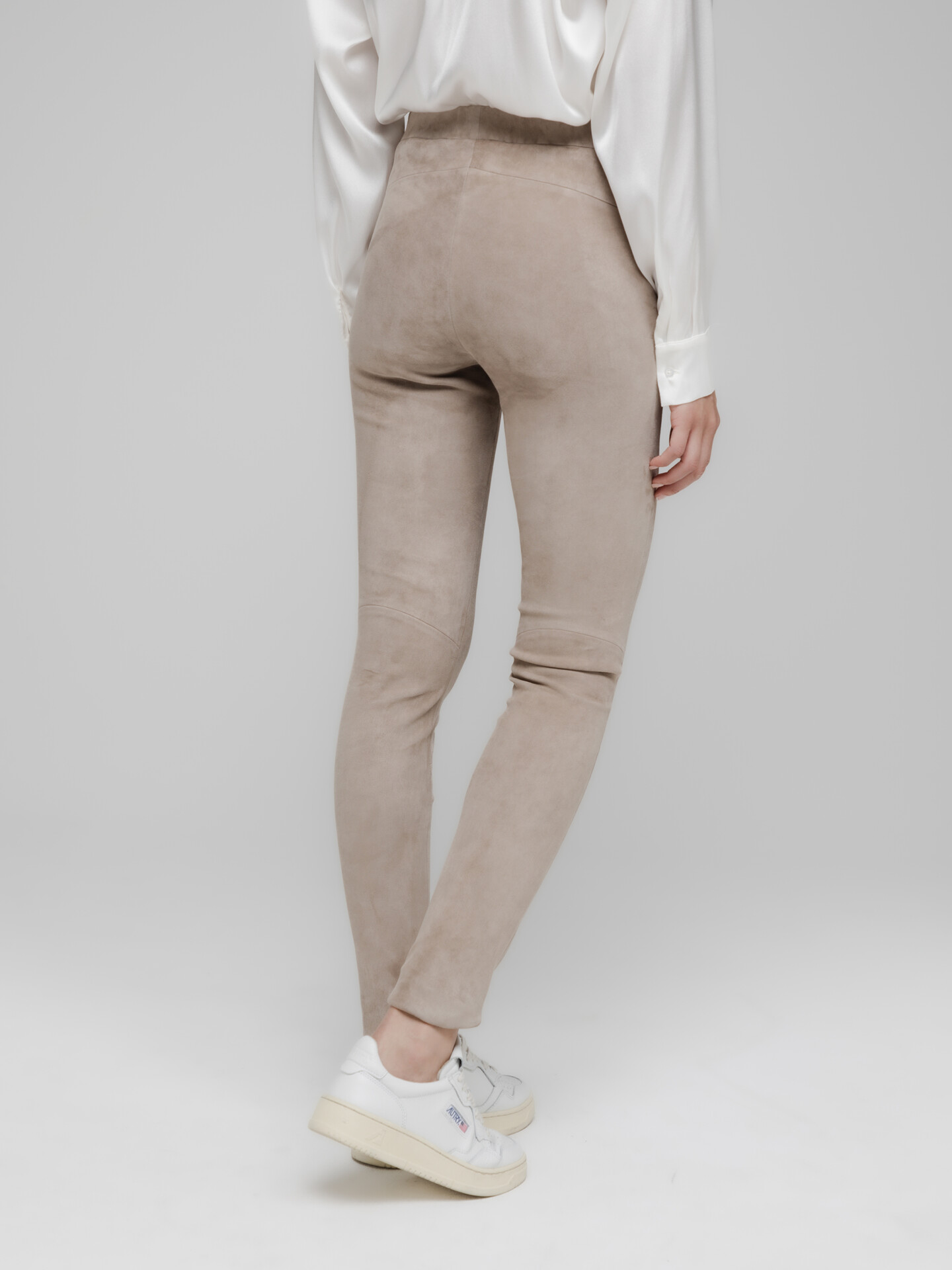 Detailansicht von Velour-Lederhose von ARMA