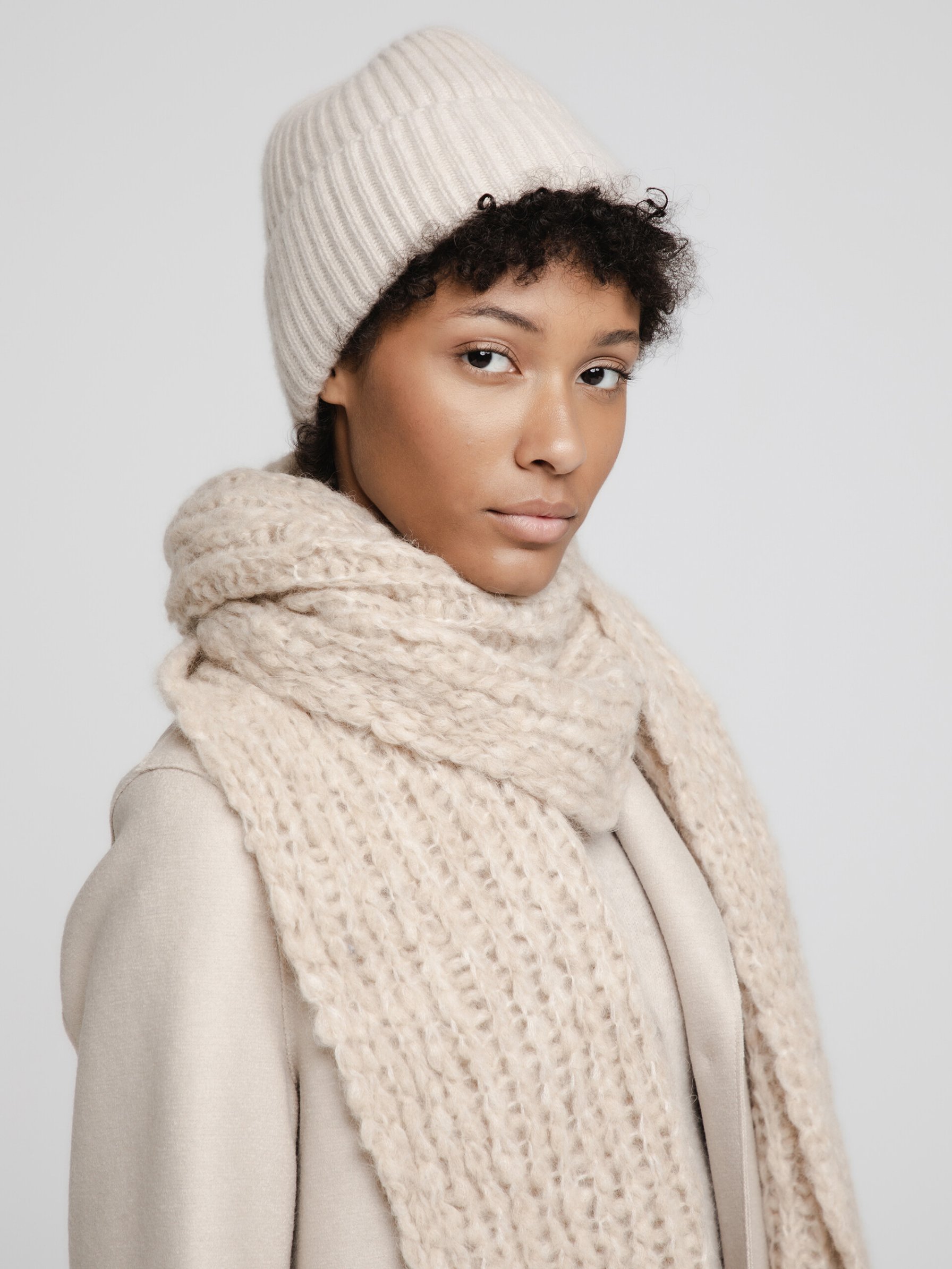 Detailansicht von Mütze aus Cashmere von CASHIMAR