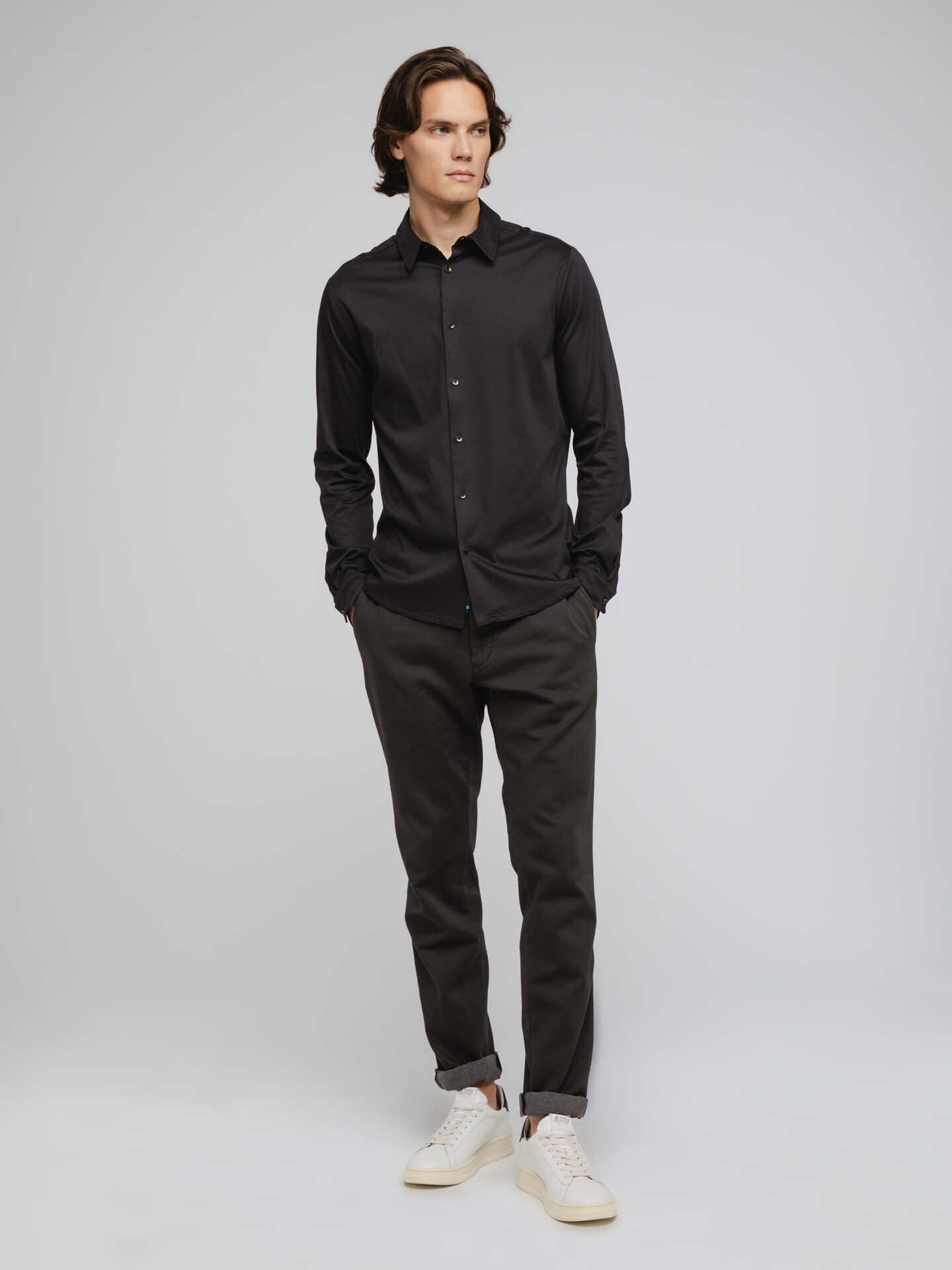 Detailansicht von Tailliertes Hemd mit Kentkragen von KIEFERMANN