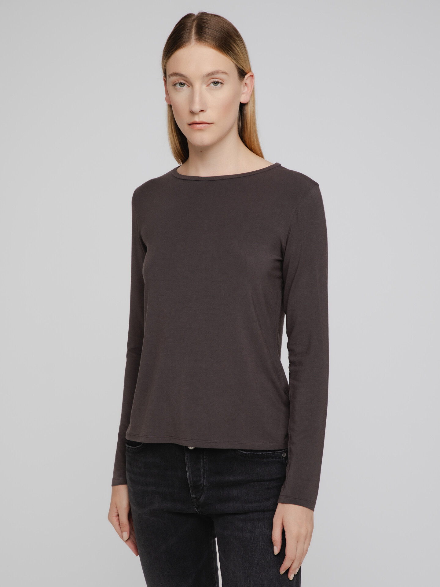 Detailansicht von Langarmshirt aus Modal von DANIELS