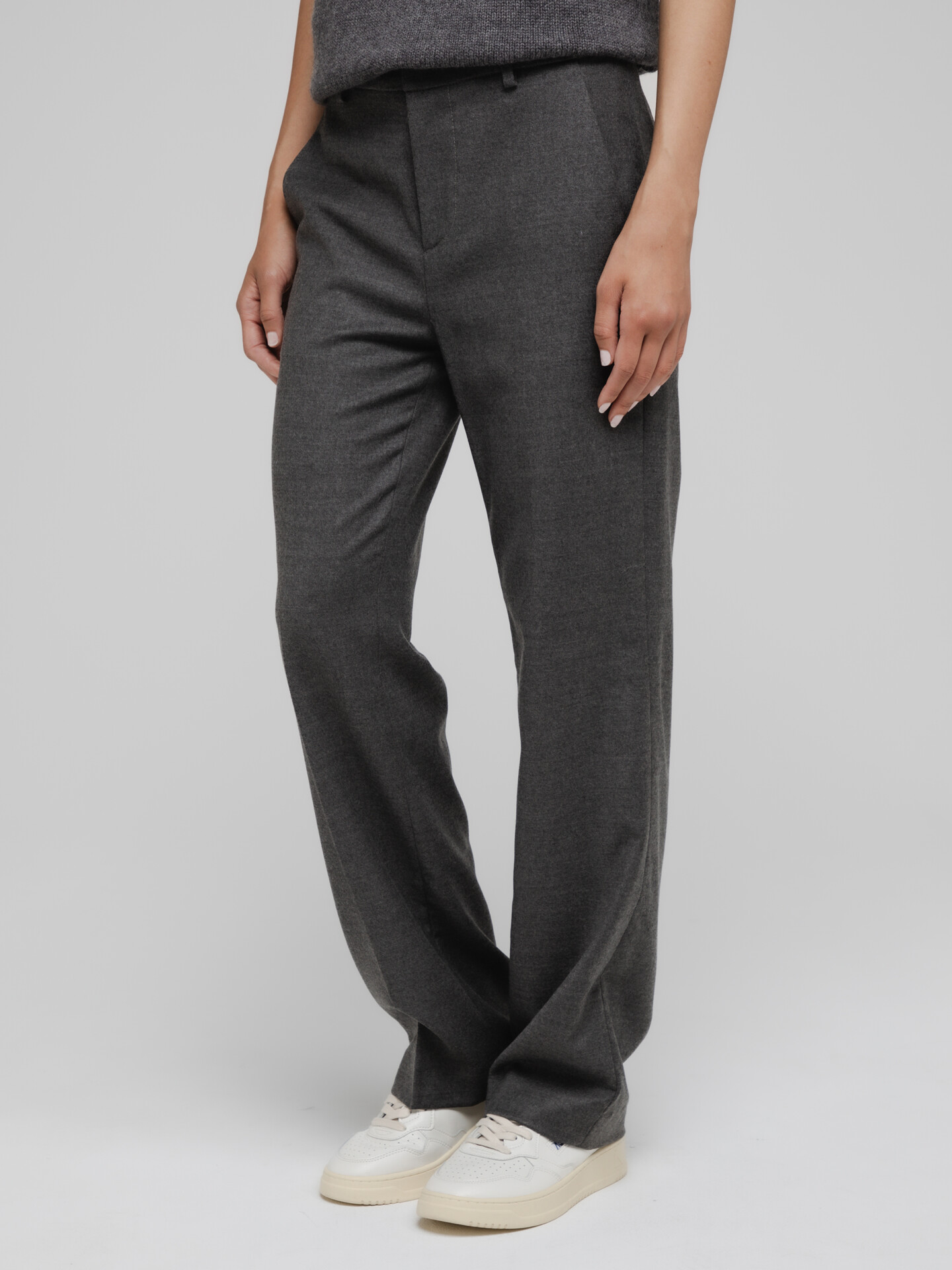 Detailansicht von Weite Hose aus Wolle von DONDUP