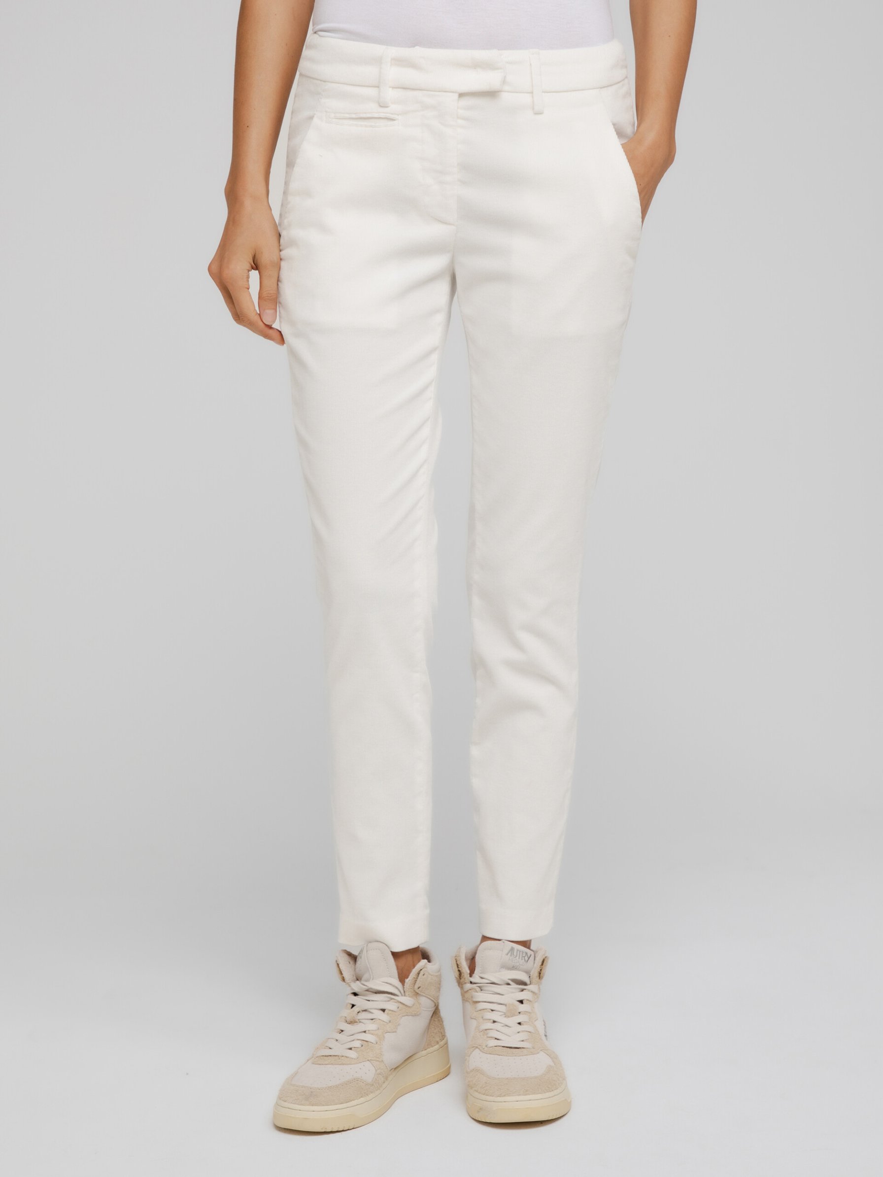 Detailansicht von Chinohose von DONDUP