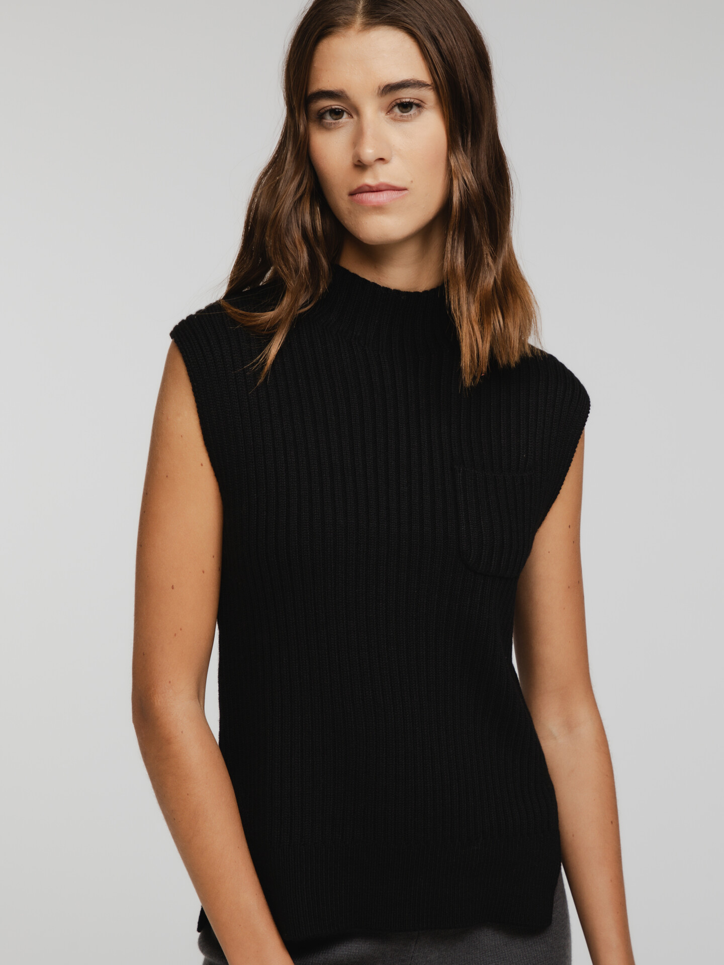 Detailansicht von Pullunder aus Merinowolle von DANIELS