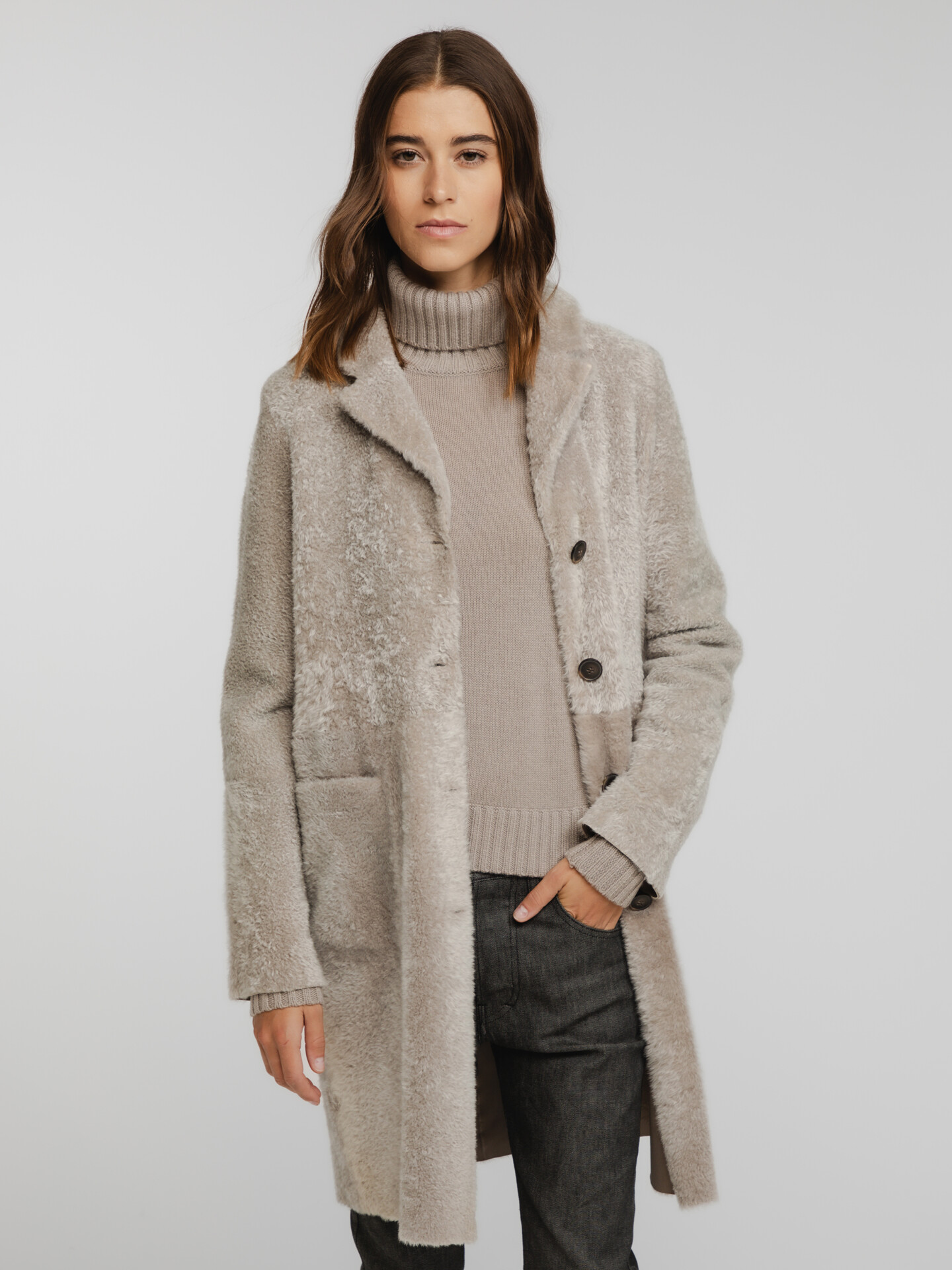 Detailansicht von Wendbarer Ledermantel von BENEDETTA NOVI