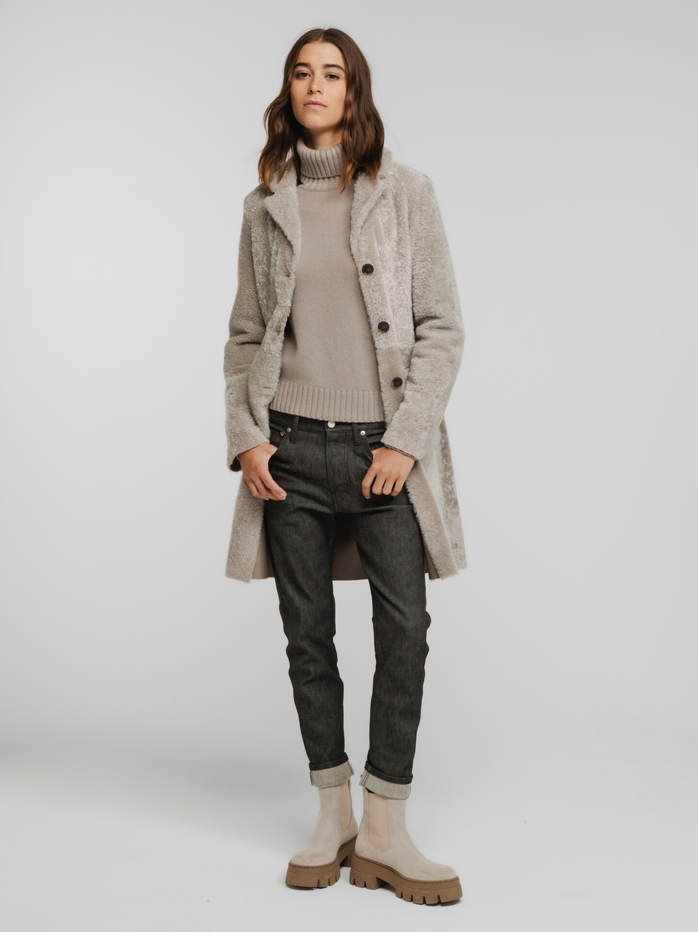 Detailansicht von Wendbarer Ledermantel von BENEDETTA NOVI