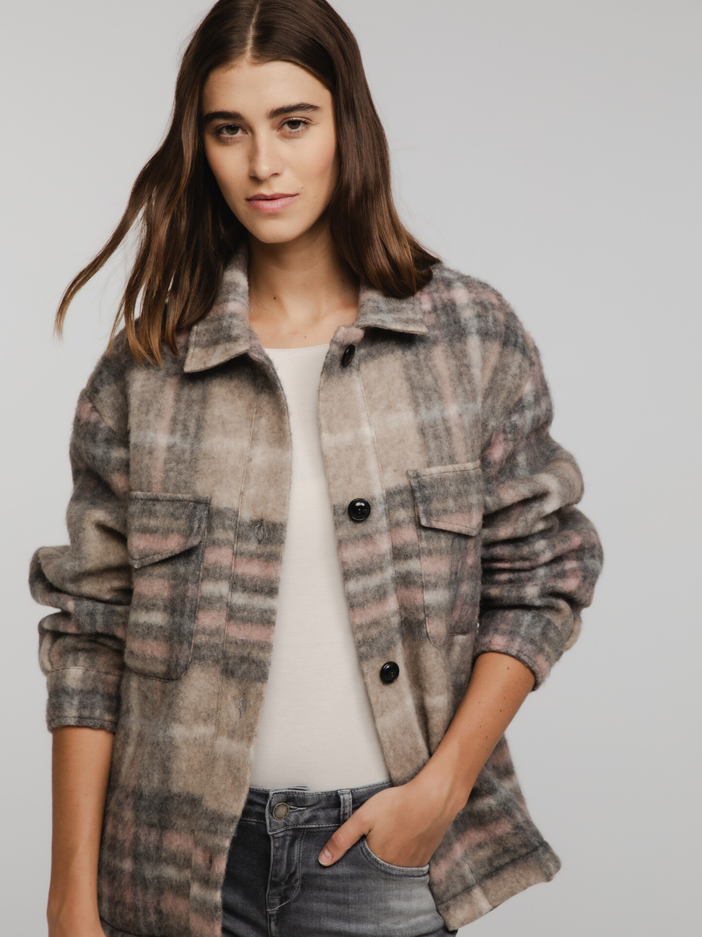 Detailansicht von Hemdjacke von BETTER RICH