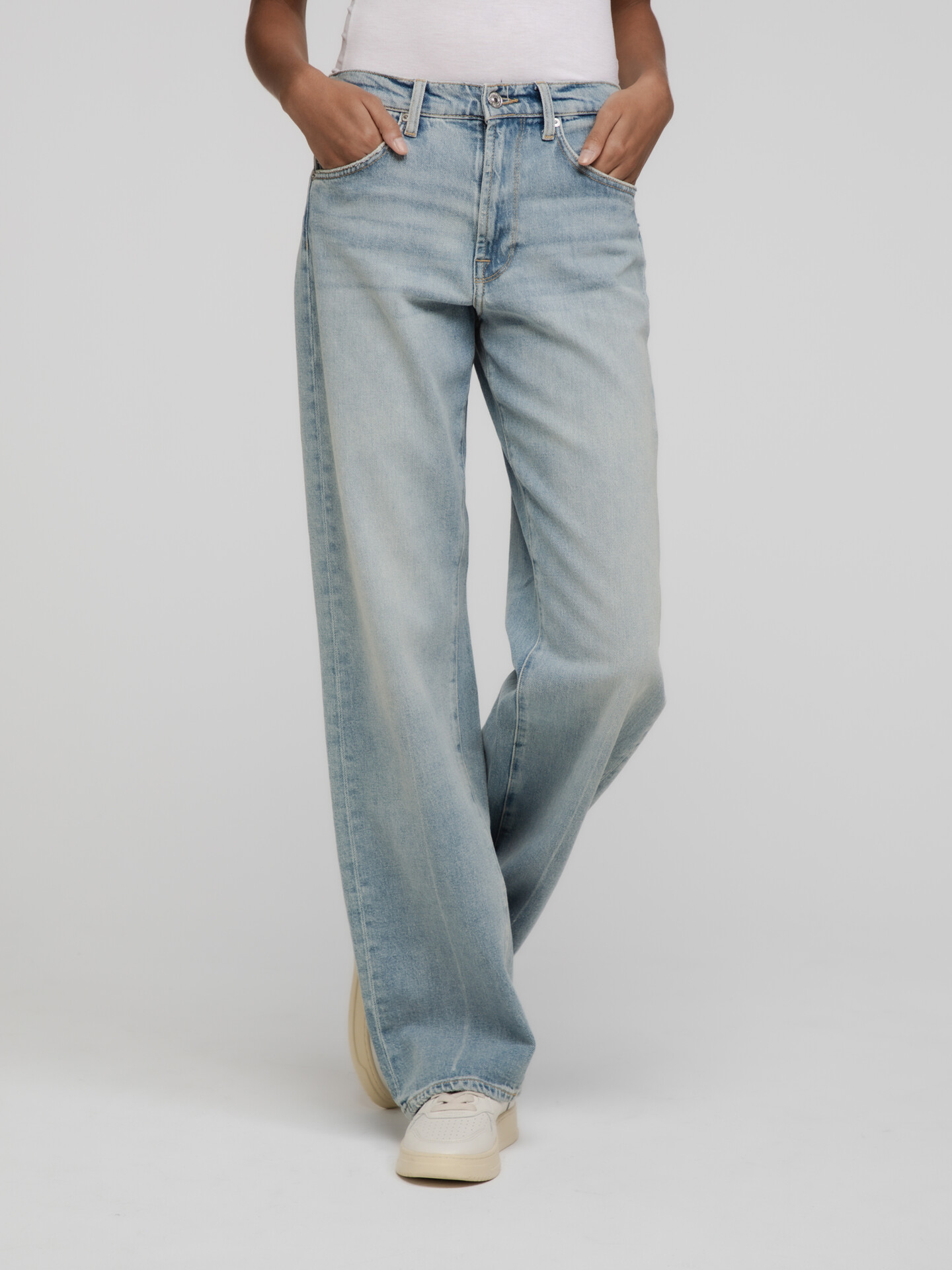 Detailansicht von Wide Leg Jeans von 7 FOR ALL MANKIND