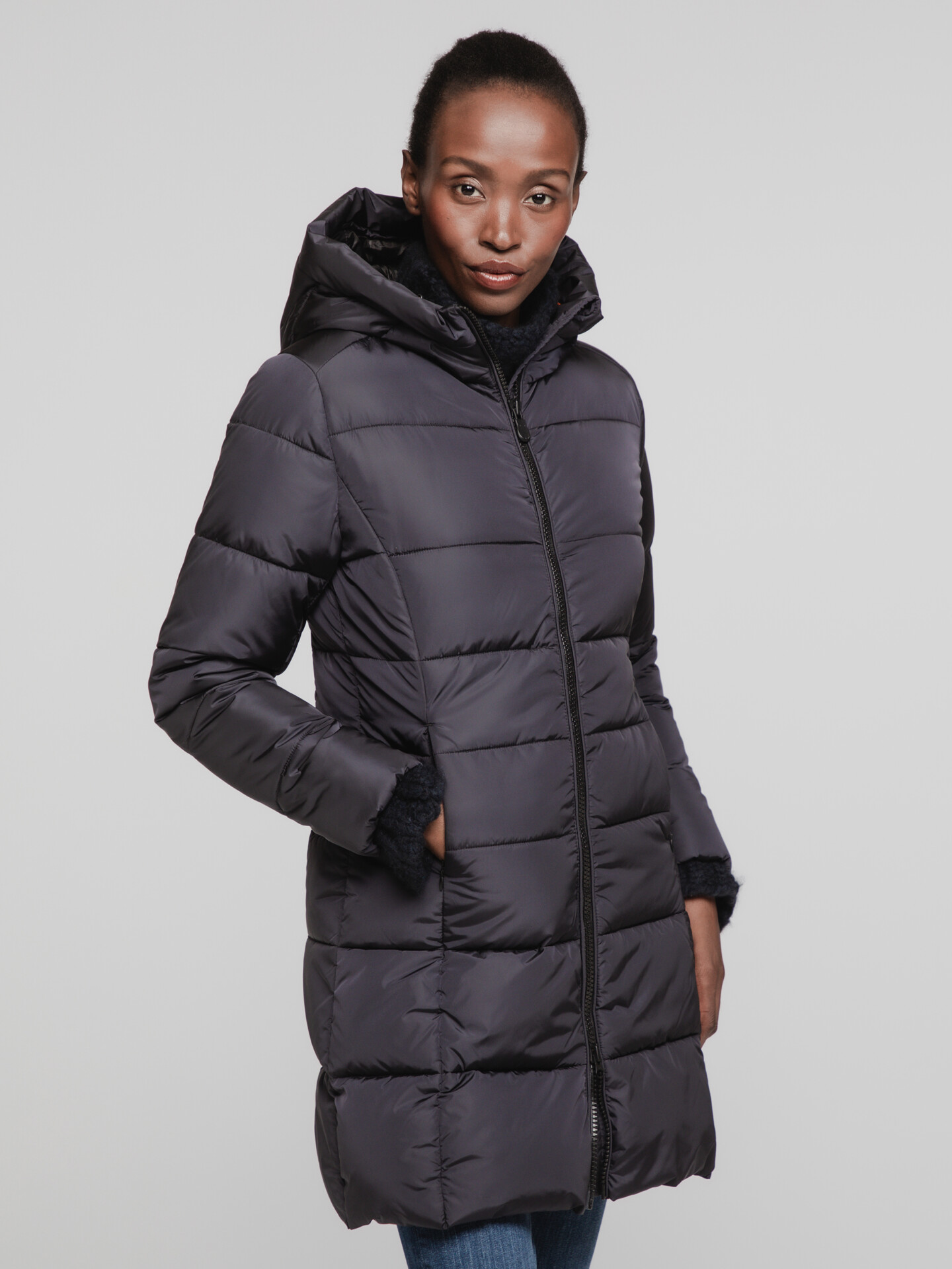 Detailansicht von Steppmantel von SAVE THE DUCK