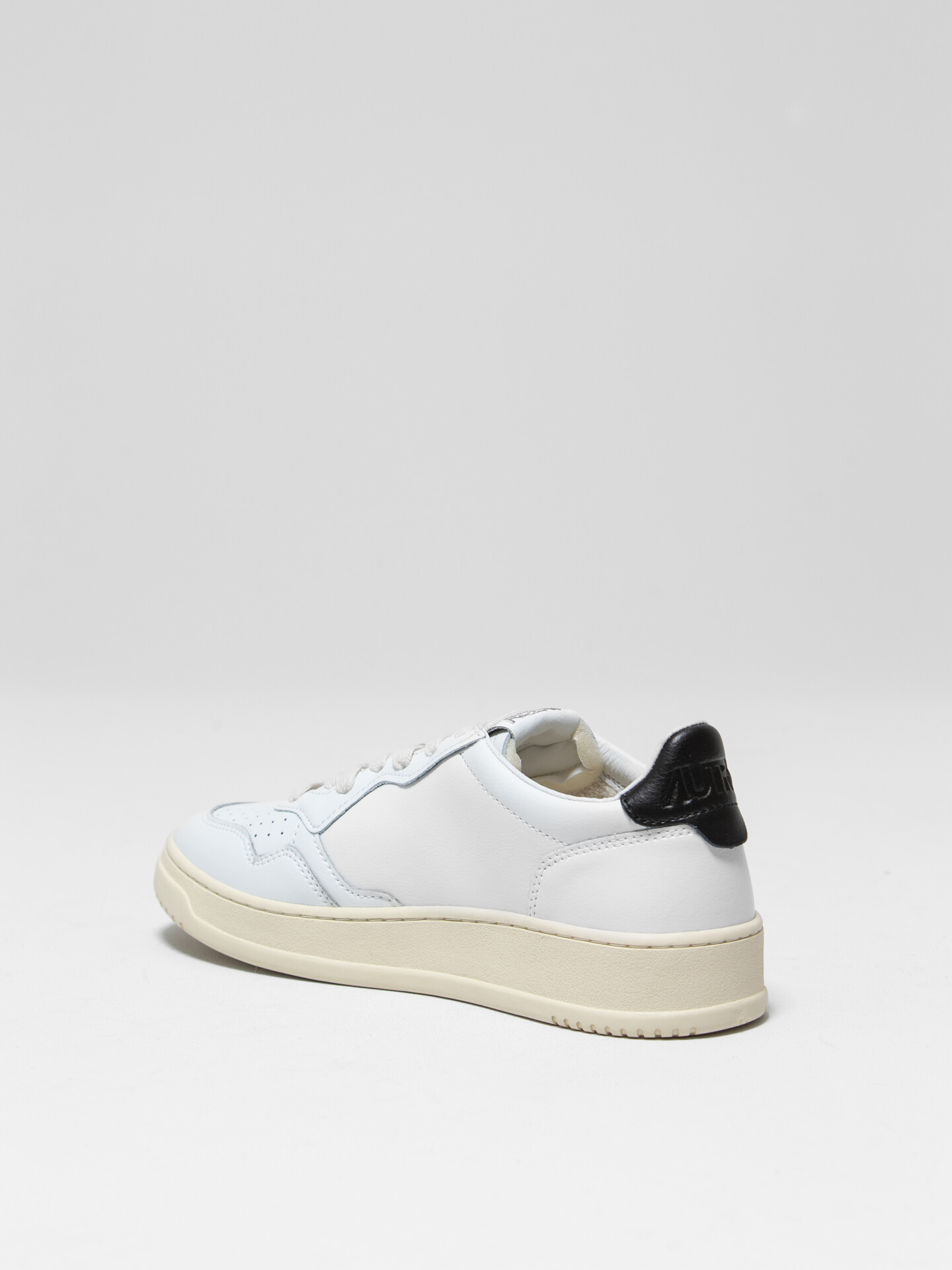 Detailansicht von Sneaker von AUTRY