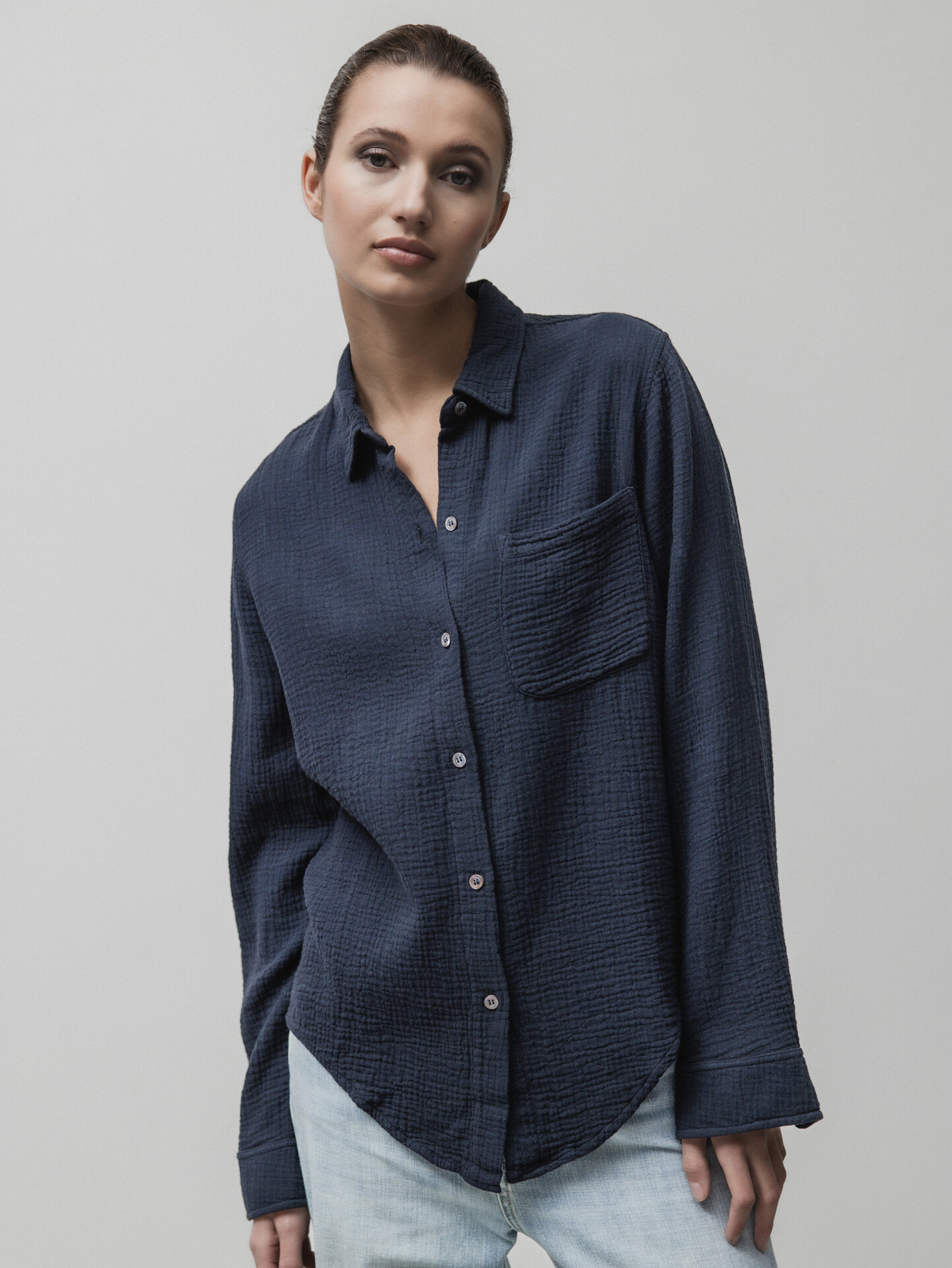 Detailansicht von Musselinbluse von DANIELS