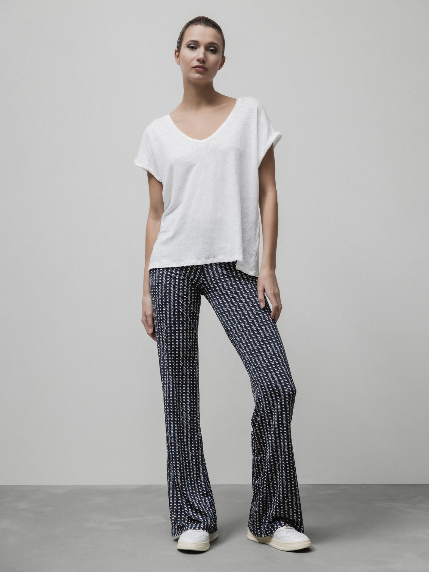 Detailansicht von T-Shirt aus Leinen von DANIELS