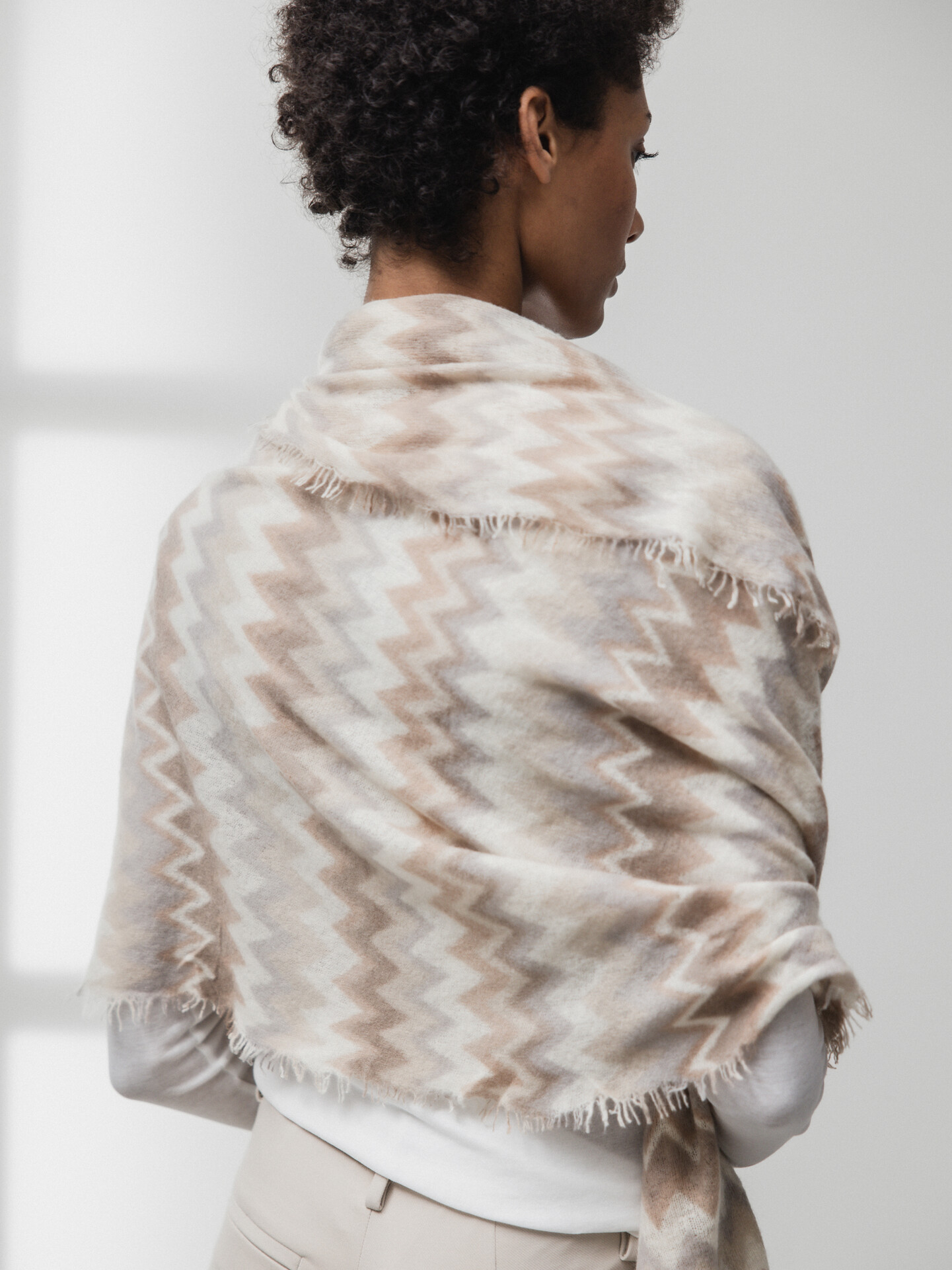 Detailansicht von Schal aus Cashmere von PUR SCHOEN