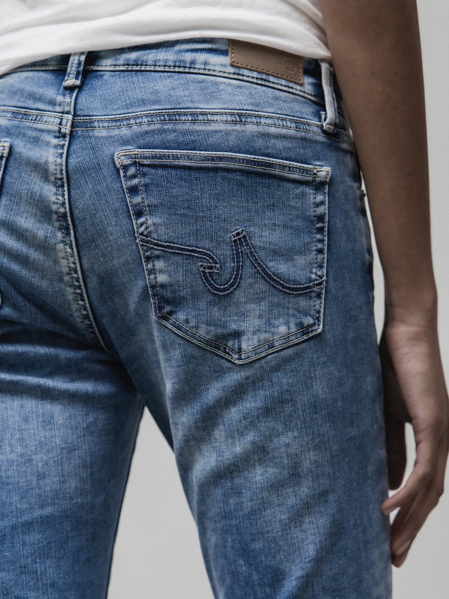 Detailansicht von Slim Fit Jeans von ADRIANO GOLDSCHMIED
