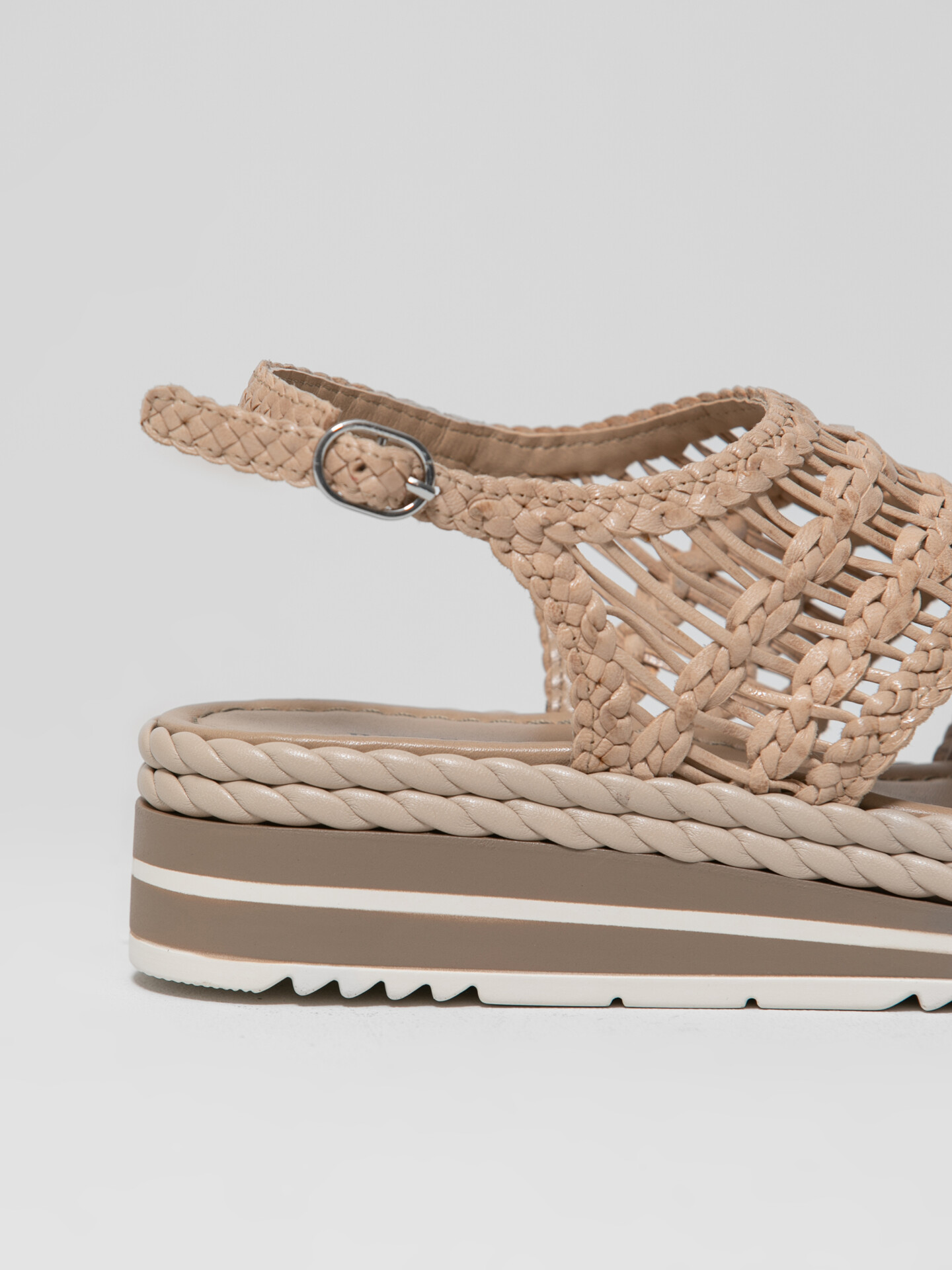 Detailansicht von Plateau-Sandalen von PONS QUINTANA