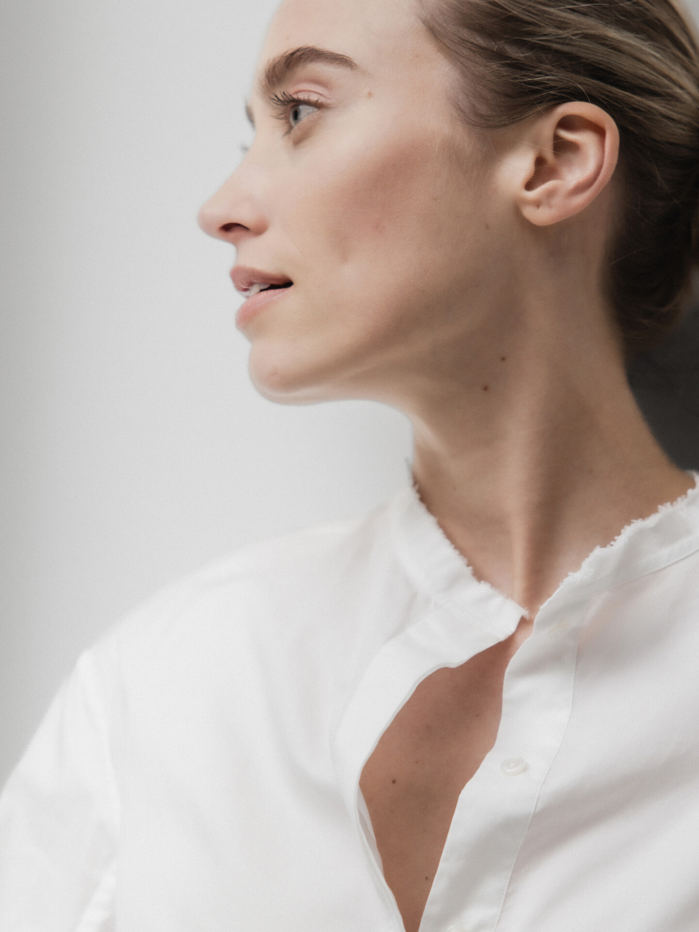 Detailansicht von Bluse aus Baumwolle von LIS LAREIDA