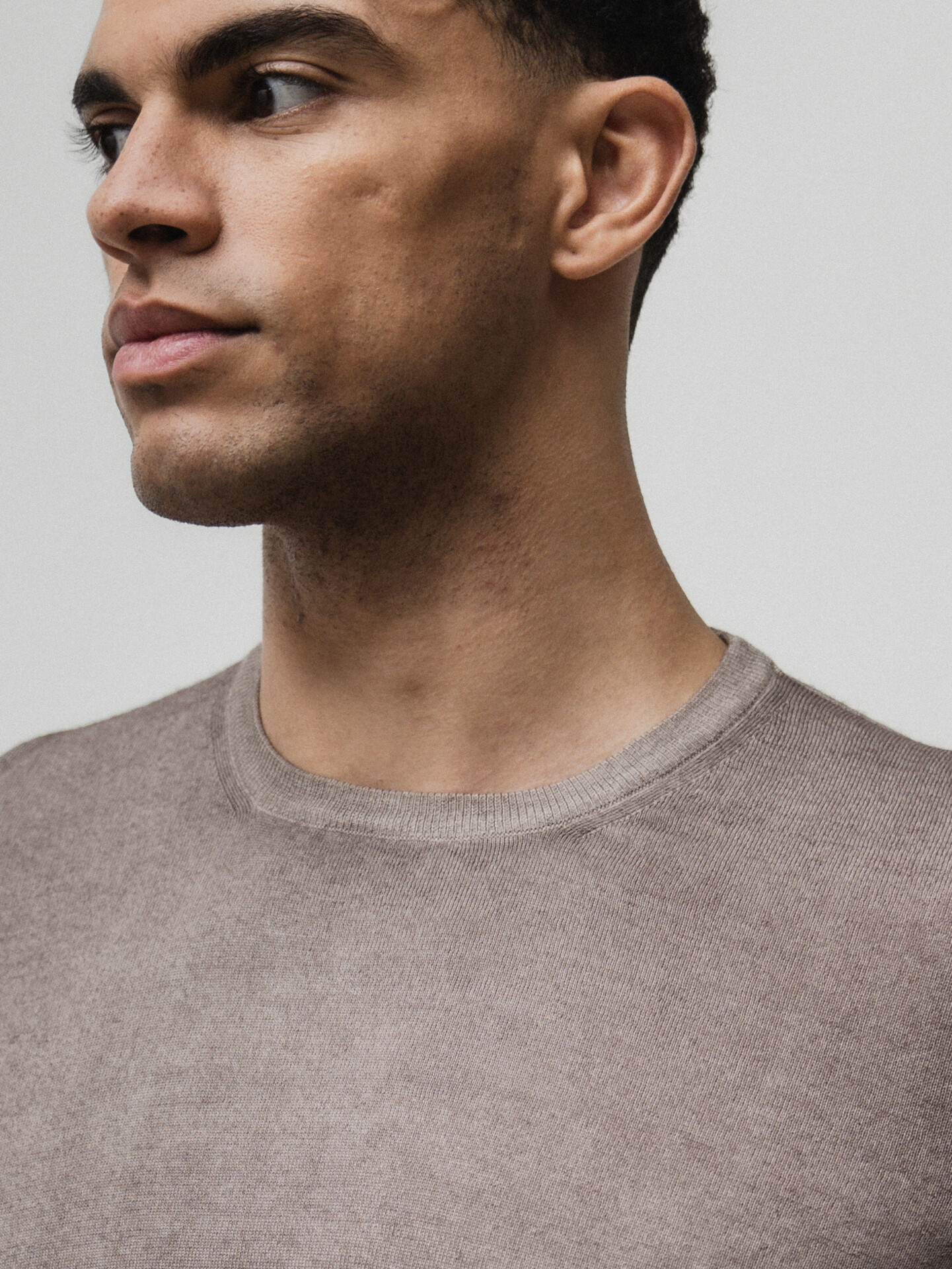 Detailansicht von Leichter Pullover aus Schurwolle von GRAN SASSO