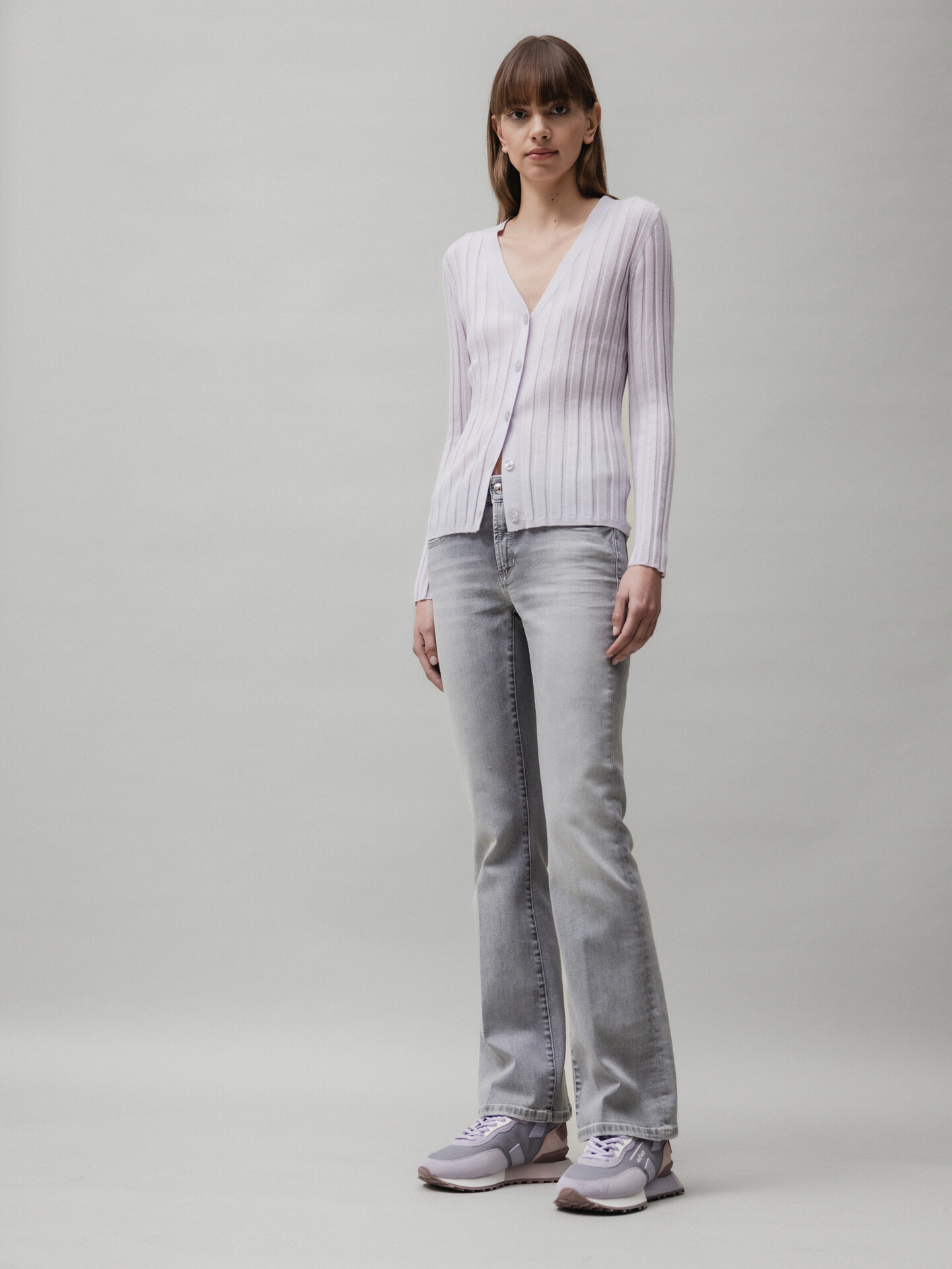 Detailansicht von Strickjacke aus Merinowolle von DANIELS