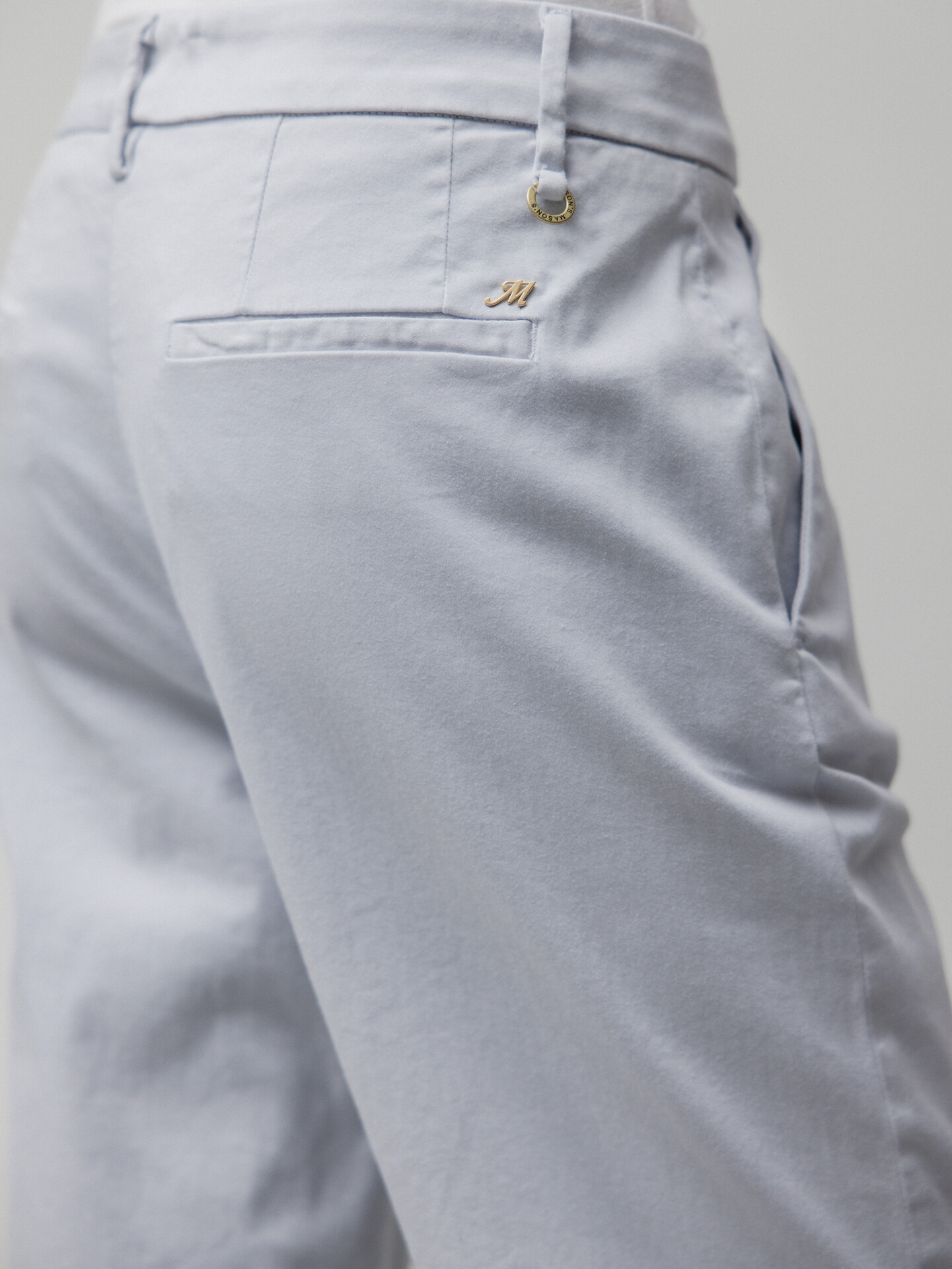 Detailansicht von Lässige Chinohose von MASON´S