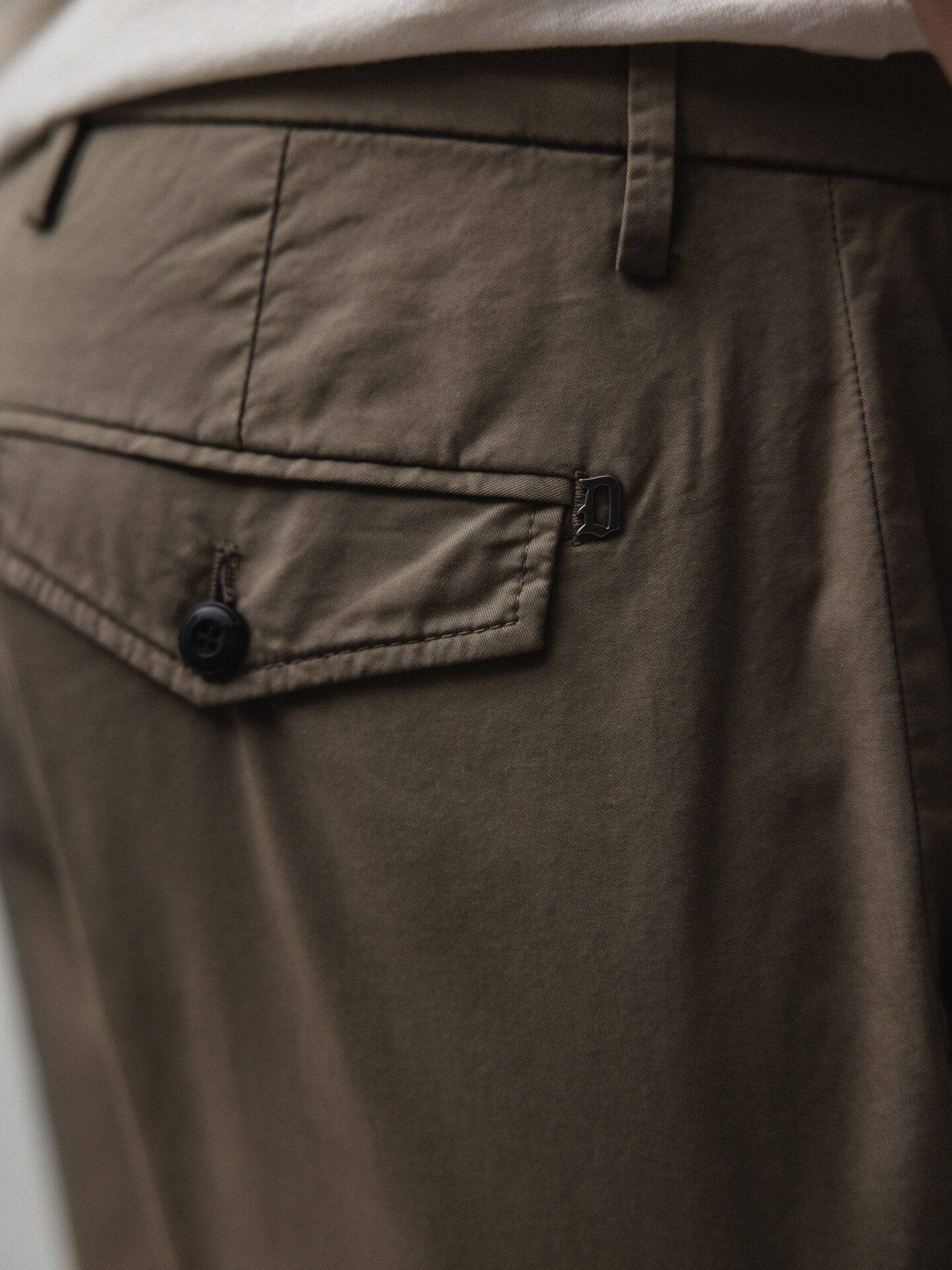 Detailansicht von Shorts aus Baumwolle von DONDUP