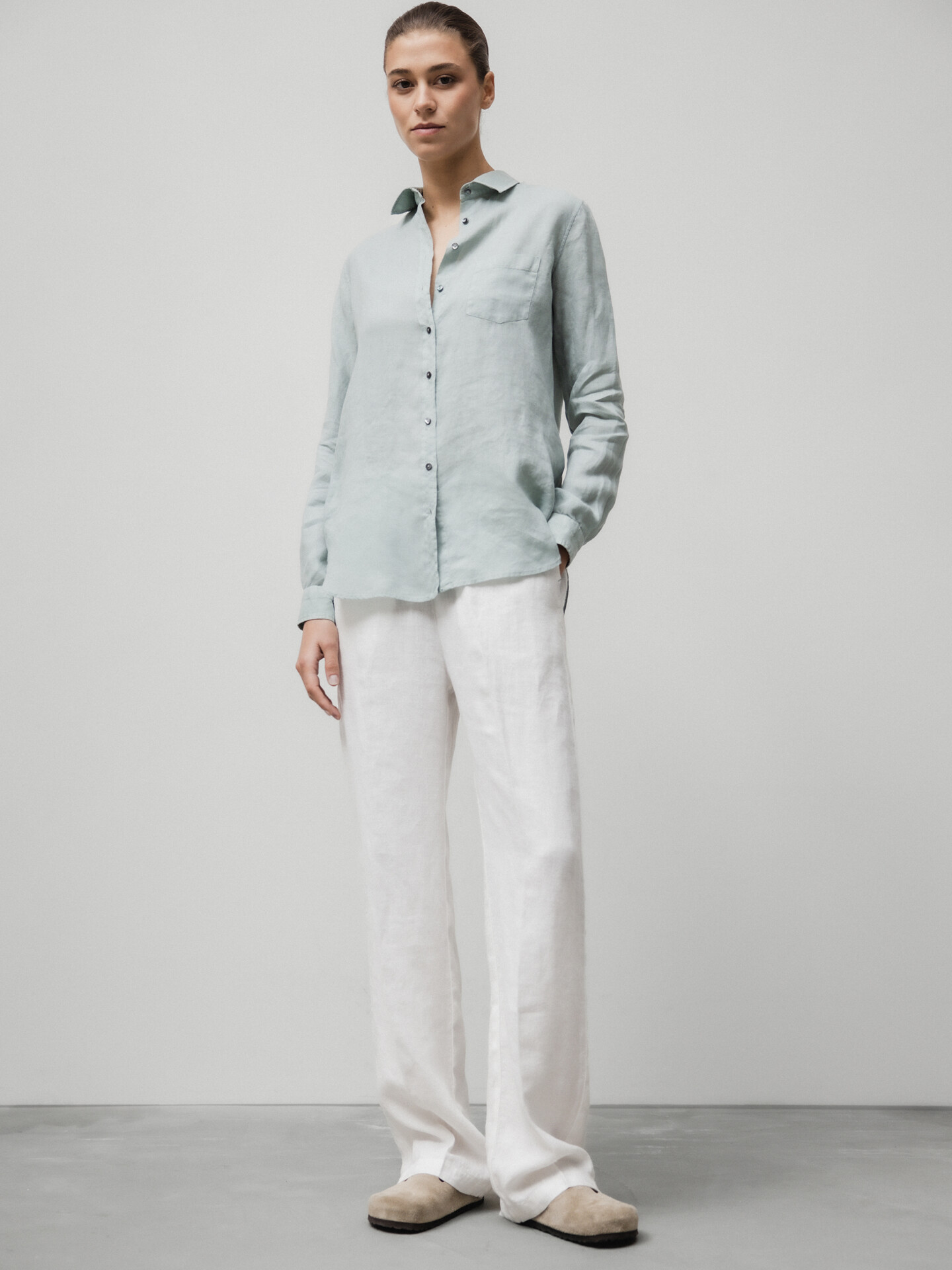 Detailansicht von Leinenbluse von ANTONELLI