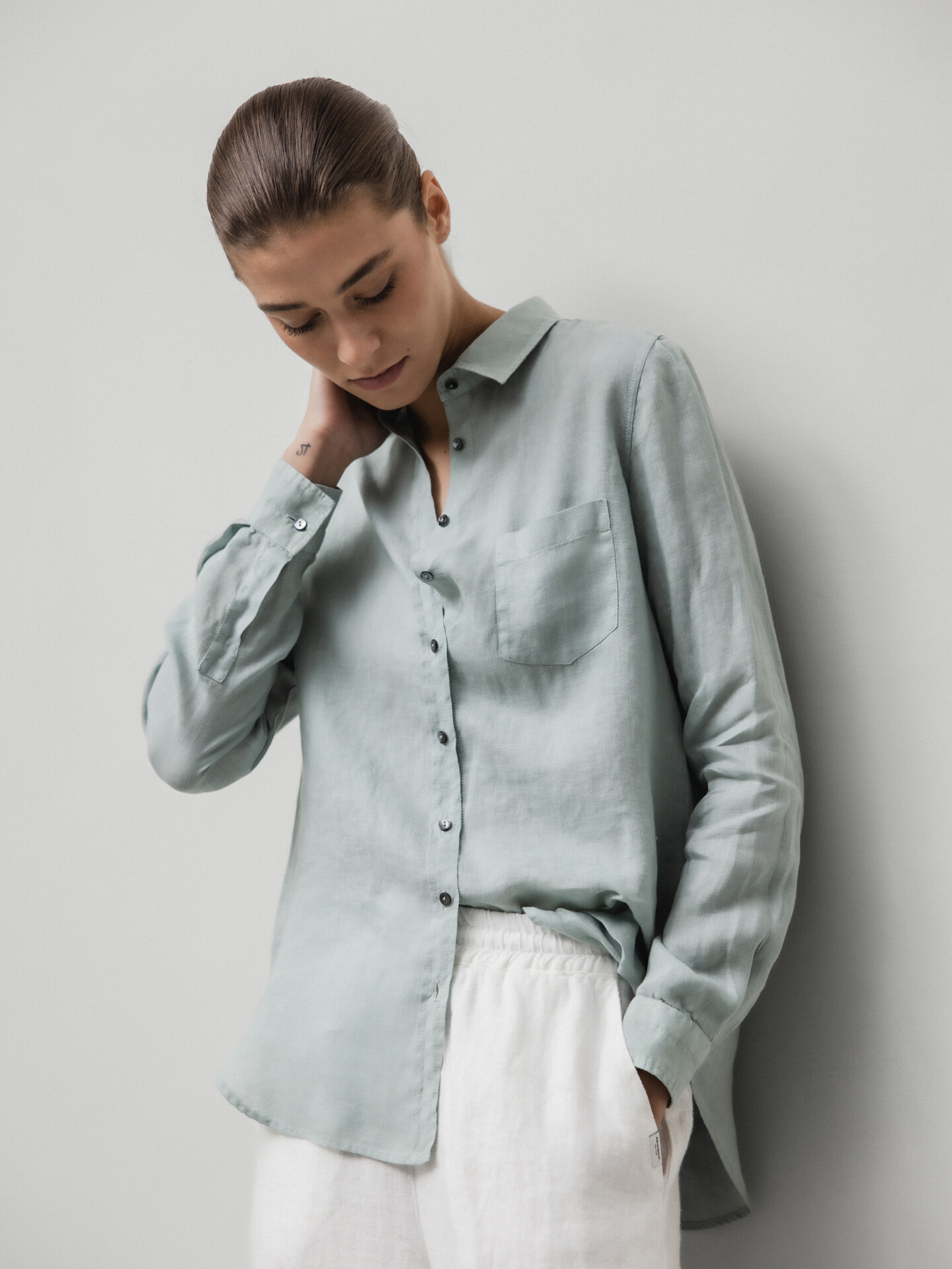 Detailansicht von Leinenbluse von ANTONELLI