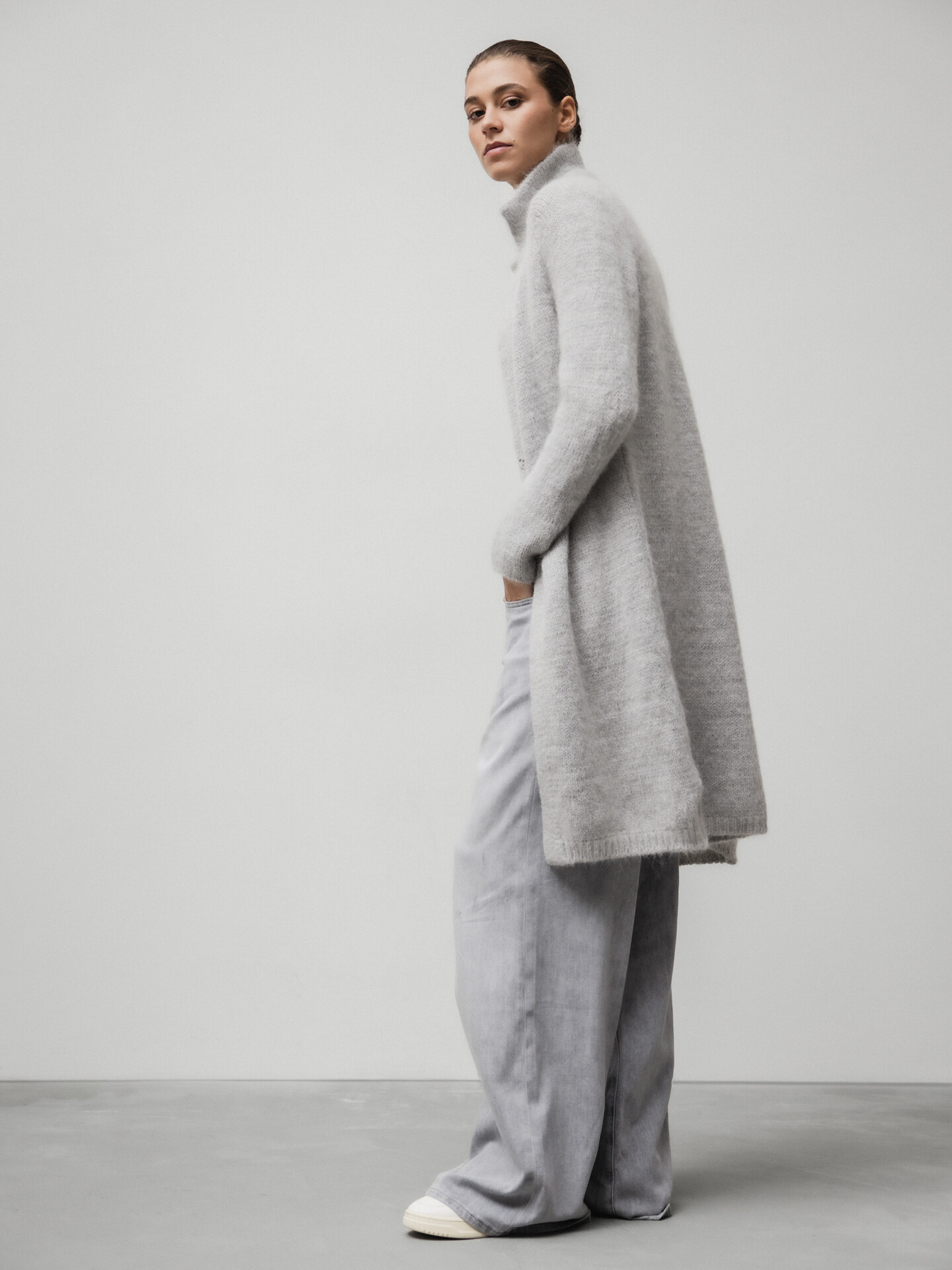 Detailansicht von Strickjacke von BELLAMY