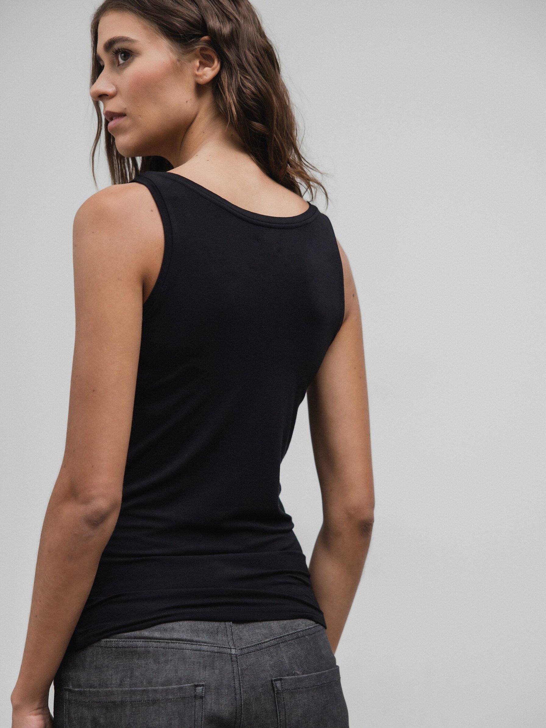 Detailansicht von Top von DANIELS