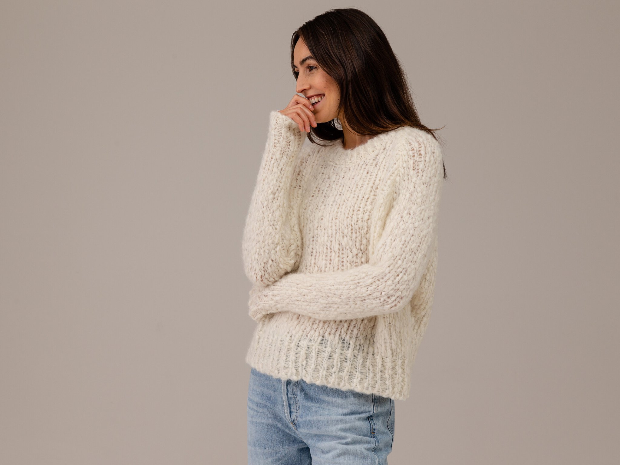 Detailansicht von Pullover aus Alpakawolle von SIBIN LINNEBJERG