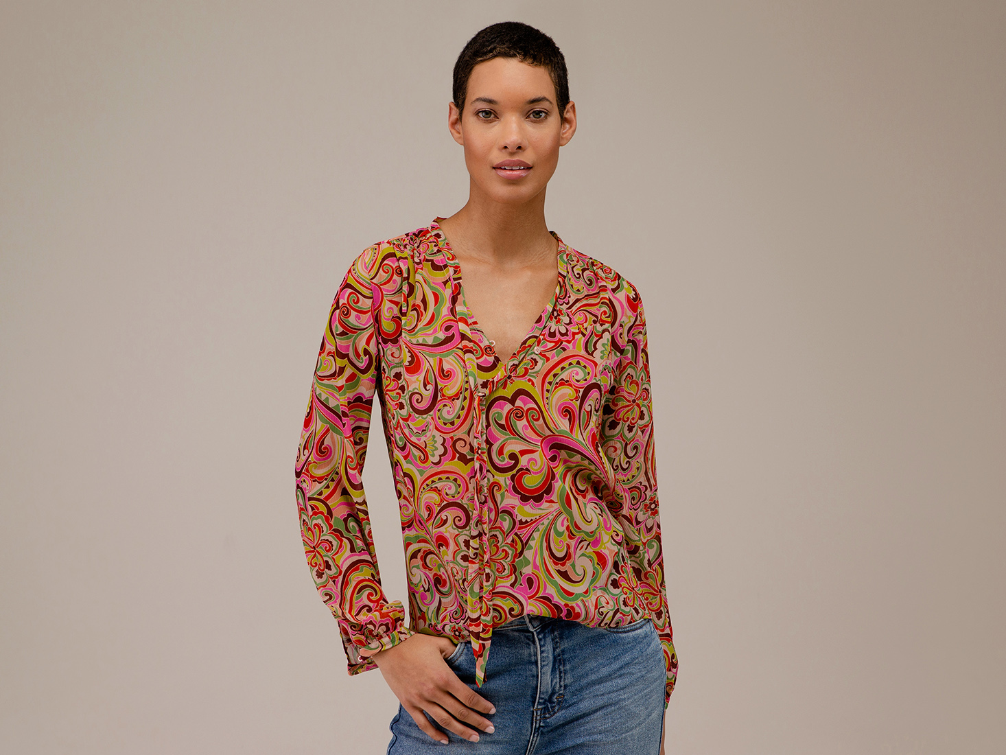 Detailansicht von Schlupfbluse von DANIELS